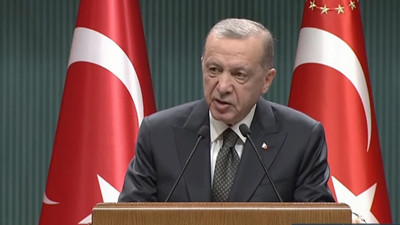 Milyonların gözü kabine toplantısındaydı. Cumhurbaşkanı Erdoğan'dan kabine toplantısı sonrası flaş açıklamalar. Erdoğan'dan peşe peşe müjdeler. Erdoğan'dan cinsel istismar rezaletine tepki
