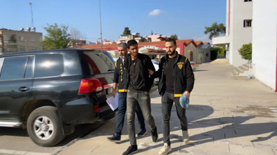 Pes dedirten hırsızlık: Kadının ağzını kapatıp çantasını çaldı! Para ve çeyrek altın olan çantayı meğer uyuşturucu için gasp etmiş