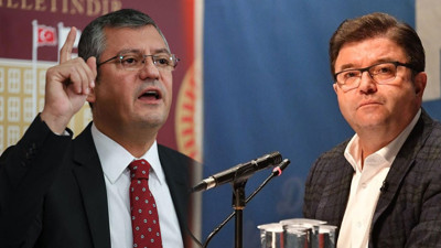 CHP'de yılbaşı hediyesi krizi çıktı. Maltepe Belediye Başkanı vekillere 1500 liralık ayakkabı hediye gönderdi. CHP'li Özgür Özel'den tepki geldi: Paketlerin kabulünü ve dağıtımını engelledik