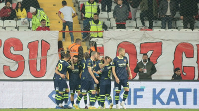 Spor Toto Süper Lig'in 15. haftasında Ankaragücü, Antalyaspor'u 2-0 mağlup etti
