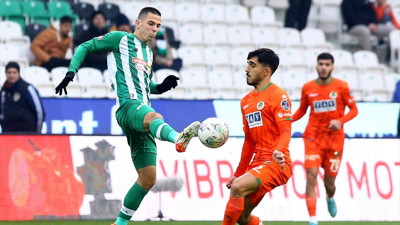 Spor Toto Süper Lig'de Konyaspor, Alanyaspor karşısında bir puanı 90+11. dakikada kurtardı
