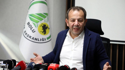 Tanju Özcan'a bıçaklı saldırı! Saldırgan makam katına kadar geldi bıçakla Bolu Belediye Başkanı Özcan'a saldırdı. Bolu Belediyesi'nde gergin anlar