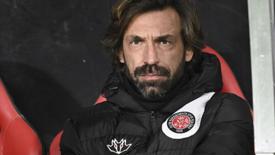 Andrea Pirlo aldığı haberle adeta yıkıldı. Andrea Pirlo'nun oğlu Nicolo Pirlo Torino'da saldırıya uğradı