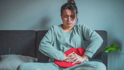 Kumaş parçaları, gazete kağıdı hatta yaprak bile kullanan var. Önce Çocuklar ve Kadınlar Derneği: Regl ürünleri ücretsiz dağıtılmalı