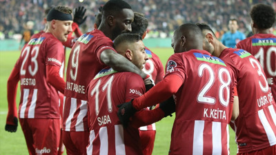 Sivasspor'u yıkan ayrılık! Sivasspor'un yıldızı Dia Saba ailesel nedenlerden dolayı takımdan ayrıldığını açıkladı