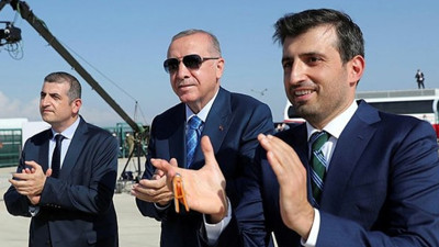 Cumhurbaşkanı Erdoğan'ın yerine Selçuk Bayraktar mı gelecek? Selçuk Bayraktar'a herkesin merak ettiği soru soruldu. Selçuk Bayraktar siyasete mi giriyor? İşte Selçuk Bayraktar'ın cevabı