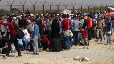 Türkiye'deki Suriyelilerin nüfusu belli oldu. 63 kent Suriyelilerin nüfus oranında alarma veriyor