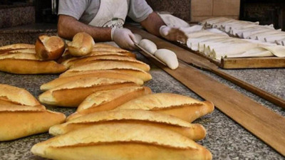 Ekmeğe bir zam daha geldi. Ekmek fiyatı 20 lira oldu. İstanbul, Ankara derken ekmeğe zam dalgası büyüyor. İşte ekmeğe zam gelen kent. Fırınlar için kara tablo.