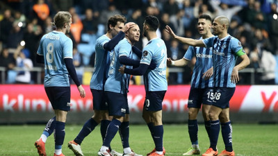 Adana Demirspor, İstanbulspor'a gol oldu yağdı!
