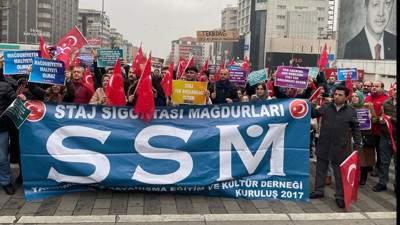 EYT'den sonra Staj Mağdurları eyleme gidiyor. Staj Sigortası Mağdurları (SSM) Derneği İstanbul'da binlerce vatandaşla birlikte basın açıklaması yapacak: Staj Mağdurları ne istiyor?