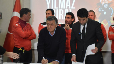 Yeni Malatyaspor ile sözleşme imzalayan Yılmaz Vural: Real Madrid çağırsa kimse sezon sonuna kadar beni bir yere götüremez