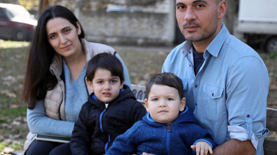 Geçimini müzik yaparak sağlıyordu. Saksafon çalarak para kazanan Abbas Urshanov Işık'ın saksafonu çalındı