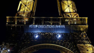 Eyfel'in ışıkları Masha Amini için yandı: Kadın, yaşam, özgürlük!