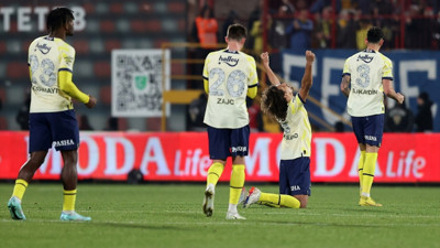Geçtiğimiz hafta Gaziantep FK'yı 90+1. dakikada bulduğu golle mağlup eden Fenerbahçe, Ümraniyespor'a da aynı tarifeyi uyguladı