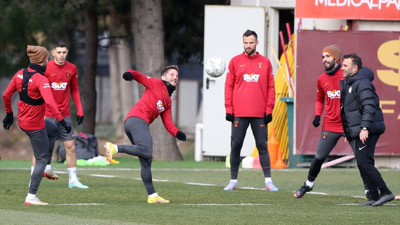 Giresunspor maçı öncesi Galatasaray'da Haris Seferovic ve Patrick van Aanholt maç kadrosuna alınmadı