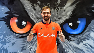 Caner Erkin'in, Başakşehir'e transfer videosu sosyal medyayı gülmekten kırıp geçirdi!