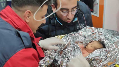 Mucizenin adı Yağız Ulaş bebek! 10 günlük bebek 90 saat sonra kurtarıldı