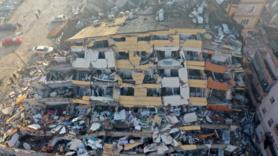 Artık Antakya yok, bir medeniyet yıkıldı. Dünya basını manşetlerinde Kahramanmaraş merkezli 7.7 ve 7.6 büyüklüğündeki depremi böyle yorumluyor
