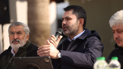 Deprem bölgesindeki yeniden inşa çalışmaları. Kurum: 227 bin 27 bina yıkık ya da ağır hasarlı. Zemini uygun alanlarda inşa çalışmalarını başlayacağız