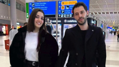 Hande Erçel ve Hakan Sabancı çifti artık aşklarını saklamıyor! Tatil dönüşü havalimanında görüntülendiler