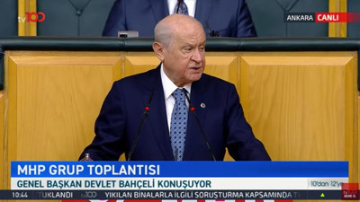 Bursaspor-Amedspor karşılaşmasında yaşanan olaylar MHP liderinin gündeminde. Bahçeli: Bursaspor taraftarlarını milli duruşlarından dolayı tebrik ediyorum