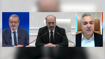 Zam bekleyen emekliye kötü haberi canlı yayında verdi. En düşük emekli aylığı 7500 TL oldu. Bütün emeklilere zam yapılacak mı? SGK uzmanı Özgür Erdursun'dan flaş açıklama