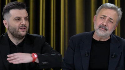 Mehmet Aslantuğ, tv100 canlı yayınında Ahmet Kaya'yı anlatırken gözyaşlarını tutamadı. Aslantuğ'dan Kemal Kılıçdaroğlu'na destek Muharrem İnce'ye tepki