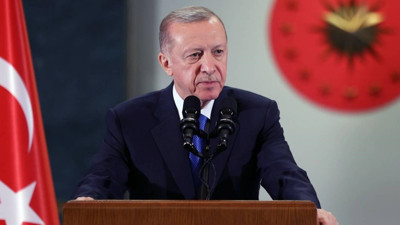 Öğretmen adaylarına Cumhurbaşkanı Erdoğan'dan müjde: Mayıs ayında 45 bin yeni sözleşmeli öğretmen ataması yapmayı planlıyoruz