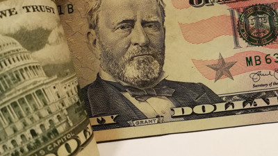 Seçim sonrası dolar kuru ne olur? Commerzbank açıkladı. İşte dev bankanın dolar kuru tahmini