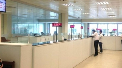 19 Mayıs'ta bankalar açık mı. 19 Mayıs Cuma bankada işlem yapılıyor mu. 19 Mayıs'ta EFT ve havale yapılır mı?