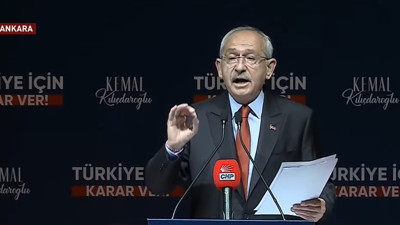İkinci turla ilgili Kemal Kılıçdaroğlu'ndan flaş açıklama. "Vatanını seven sandığa gelsin" diyen Kılıçdaroğlu, iktidara gelir gelmez mültecileri evlerine göndereceğini söyledi