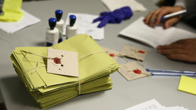 Yurt dışı oylar 1.5 milyonu aştı. Cumhurbaşkanlığı ikinci tur seçimi için oy kullanma devam ediyor: 73 ülkede yarın saat 17.00'de sona erecek, gümrüklerde 28 Mayıs'a kadar sürecek