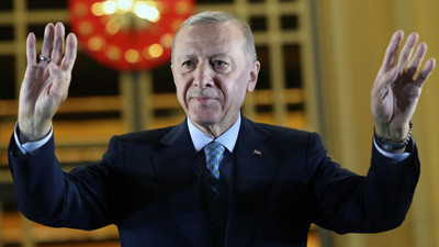 Erdoğan'a dünyadan tebrik yağmaya devam ediyor: Cumhurbaşkanlığı seçimini kazanan Erdoğan'a dünya liderlerinden mesaj yağıyor