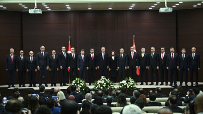 Cumhurbaşkanlığı Kabinesi açıklandı. İşte kabinenin yeni bakanları. 2 bakan yerini korudu