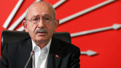 CHP tarihinde bir ilk yaşandı. Özgür Özel açıklama yaptı: CHP tarihinde bunu ilk kez deneyimliyoruz