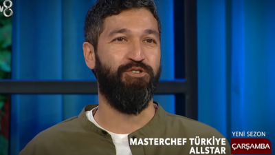 MasterChef jürisi Yılmaz Öztürk kimdir. MasterChef'in yeni şefi Yılmaz Öztürk kaç yaşında ve nereli. Yılmaz Öztürk evli mi?