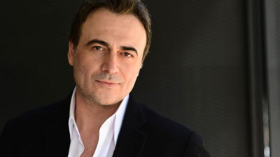 Kutsi kimdir. Üvey Anne dizisinin Faruk'u Kutsi kaç yaşındadır. Kutsi nereli? Kutsi şarkıları ve dizileri