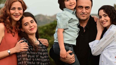 Üvey Anne dizisinin konusu uyarlama mı gerçek mi. Üvey Anne dizisinin konusu nedir. Üvey Anne dizisinin oyuncuları kimler?