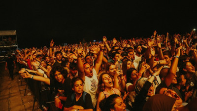 Aralarında MÜSİAD'ın da bulunduğu STK'lardan içki içilen festivaller iptal edilsin talebi. Balıkesir Sivil Toplum Platformu, içki içlen festivalleri haram buldu, iptal edilmesini istedi
