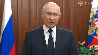 Putin'den tarihi konuşma... Putin'den Wagner askerlerine teşekkür ve sözleşme çağrısı