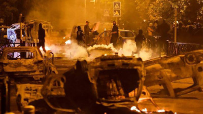 Fransa'da polisin öldürdüğü 17 yaşındaki Nael defnedildi