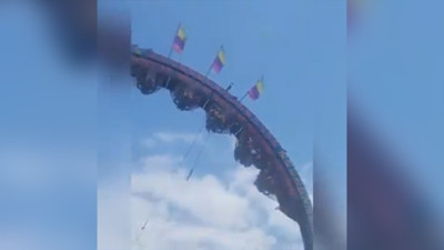 Festivalde eğlence treni arızalandı: Saatlerce baş aşağı mahsur kaldılar