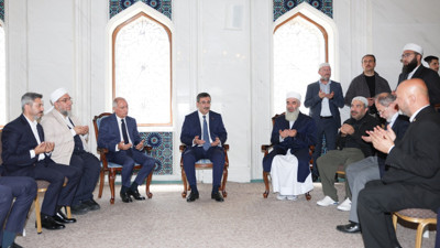 Cevdet Yılmaz'dan Menzil Tarikatı liderinin ailesine ziyaret