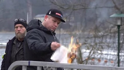 İsveç Tevrat ve İncil'in yakılması eylemine de izin verdi. Kur'an-ı Kerim yakılması büyük tepkilere neden olmuştu