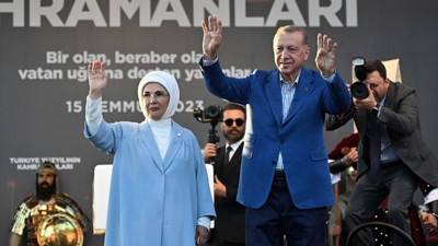 15 Temmuz darbe girişiminin 7. yıl dönümünde Cumhurbaşkanı Erdoğan İstanbul'da konuştu: O gece kimin nerede durduğunu not ettik