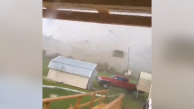 ABD’nin Kuzey Carolina eyaletini kasırga vurdu, korku dolu anlar kameraya böyle yansıdı