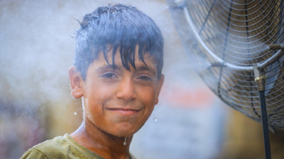 O kadar sıcağa bu kadar soğuk yöntem! Irak'ta güneşe böyle çözüm buldular