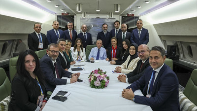 Cumhurbaşkanı Erdoğan'dan Macaristan dönüşü Kılıçdaroğlu tepkisi: En hayırlısı kendisi çekilip gitmesi lazım