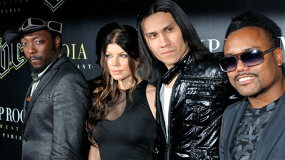 Grammy ödüllü grup teknede konser verecek. Böyle bir zenginlik yok! İsmi açıklanmayan milyarden The Black Eyed Peas grubunu 'teknesinde konser versin' diye Bodrum'a getirtti