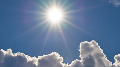 Haftanın ilk günü 50'den fazla il için aşırı sıcak uyarısı geldi. Meteoroloji son hava tahmin raporunu yayımladı: Hava sıcaklıkları mevsim normallerinin üzerinde, 30 dereceyi aşacak